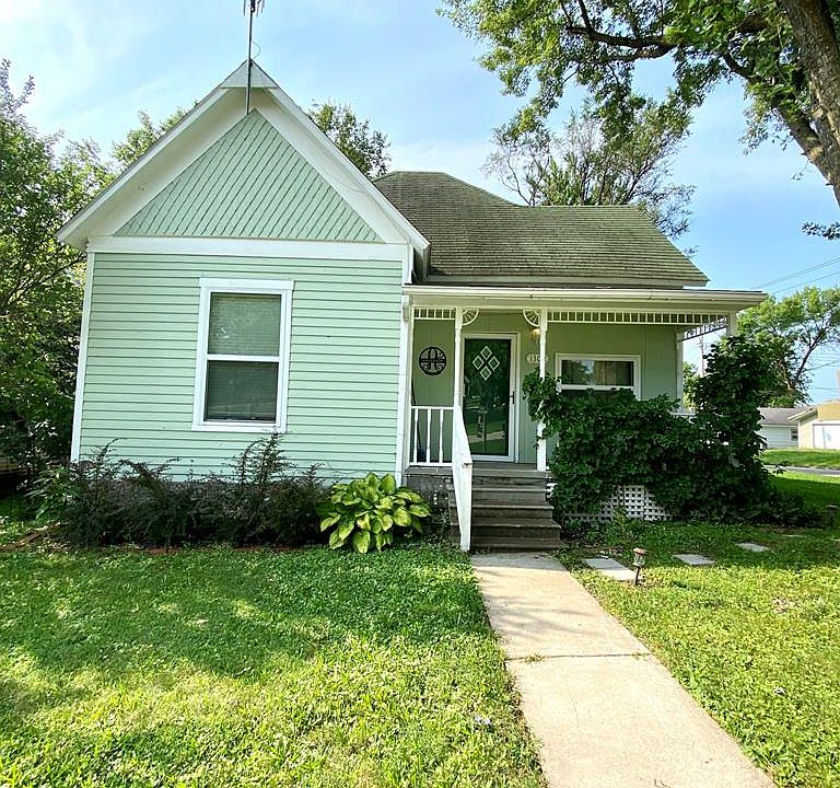 1st image of 1302 E Harrison St