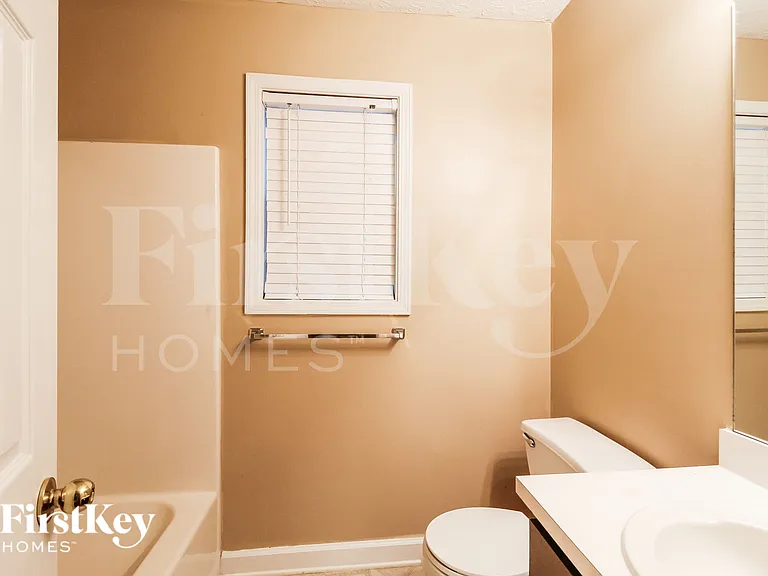 5082 Memory Ln — Photo 15