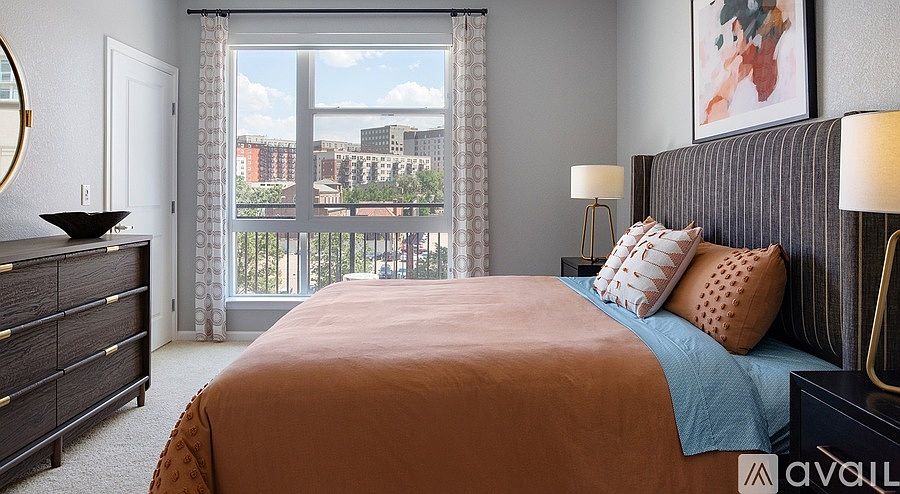 1st image of 2081 California St #634