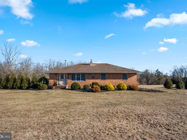 2086 Old York Rd, Burlington, NJ 08016
