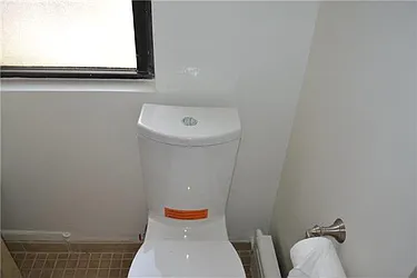 Rented by R New York