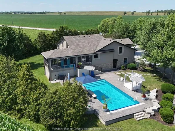 1099 Walls Rd, Lakeshore, ON N8M 2X7