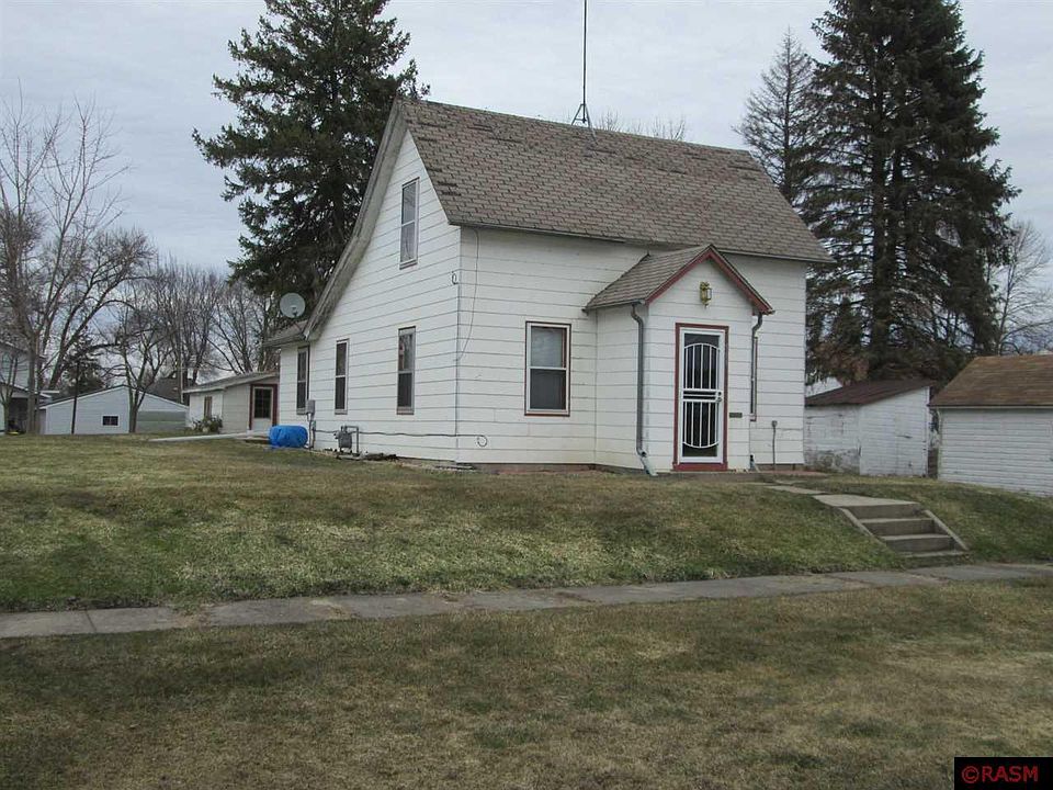 1st image of 509 3rd Ave N