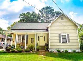 819 N 15th Ave, Laurel, MS 39440