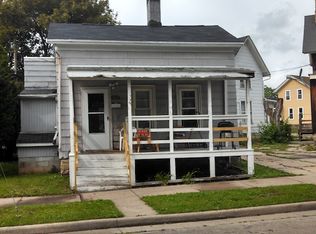 1012 Caroline St, City Of Waukesha, WI 53186