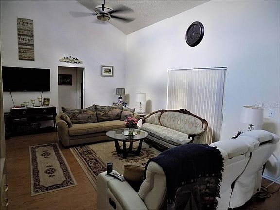 4th image of 619 Deer Moss Ct