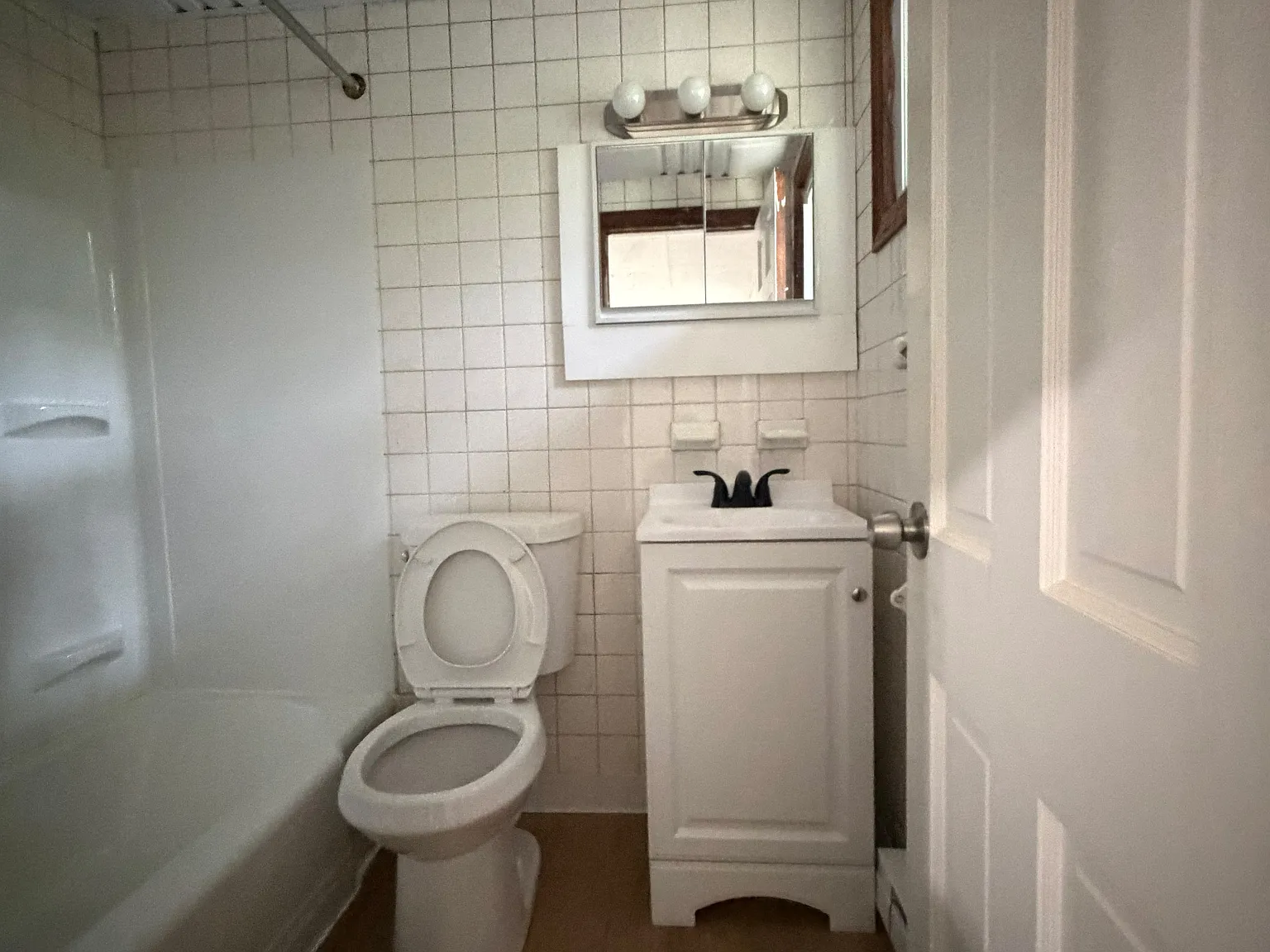 3 bed, $1,950 — Photo 3