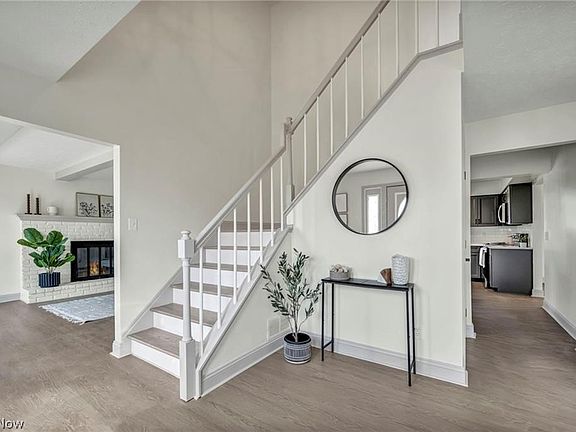 3rd image of 18495 Butternut Cir
