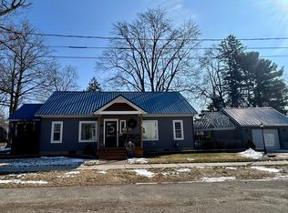 88 N Grant St NE, Cedar Springs, MI 49319