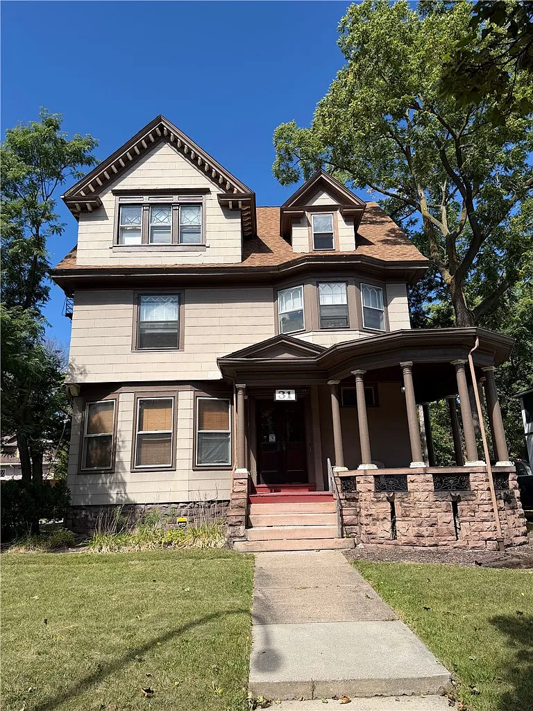 2 bed, 2.0 bath, 1600 sqft, $2,000 — Photo 1