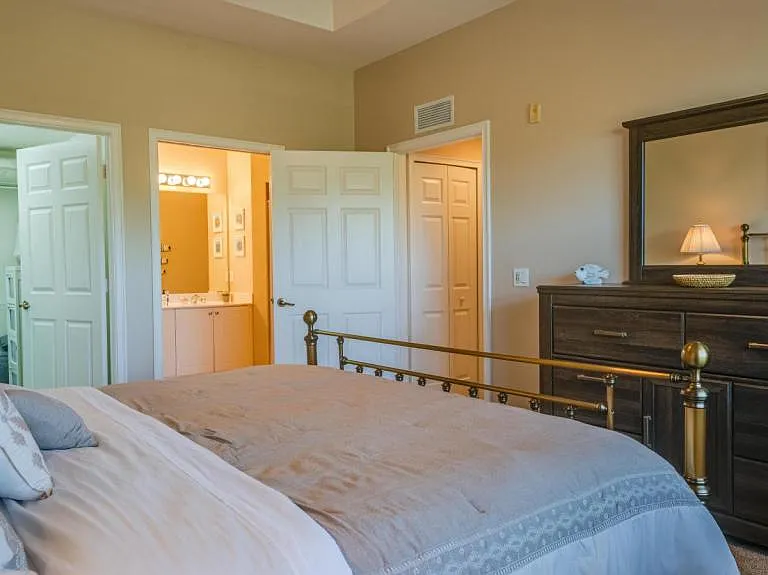 1518 SW 50th St #301 — Photo 17
