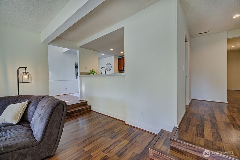 5th image of 7427 Old Redmond Road #322