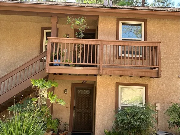 7050 Shoup Ave Unit 234, Canoga Park, CA 91303