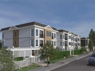 4201 Tyndall Ave #3-102, Saanich, BC