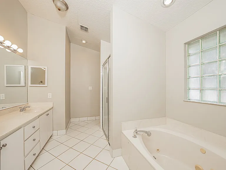 4075 Sabal Lakes Rd — Photo 12
