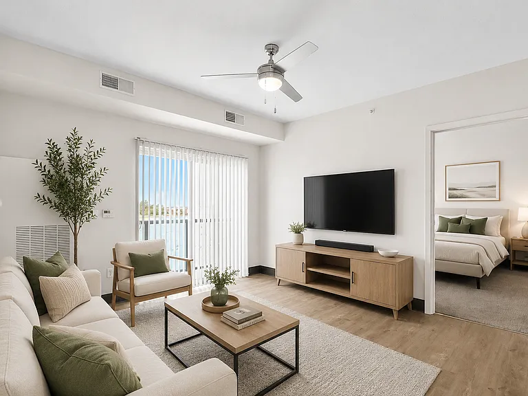 The Franklin Apartments — Photo 14