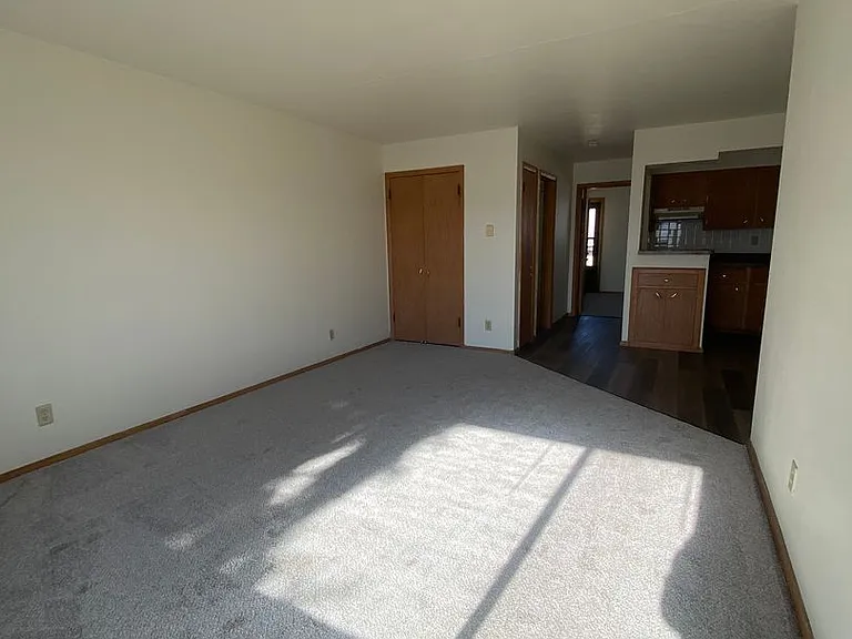 Valley Forge Apartments — Photo 3