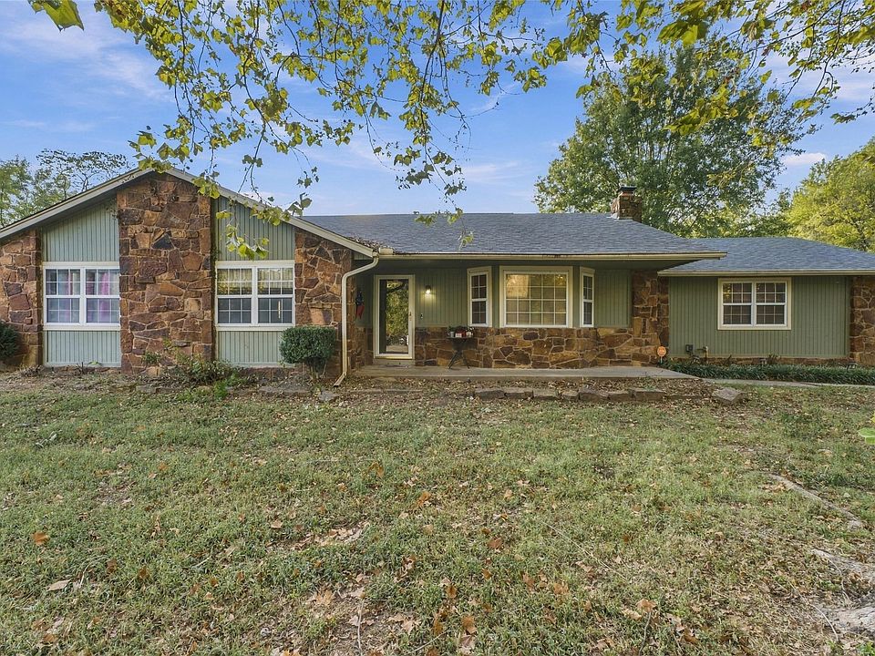 1st image of 9650 Springlake Dr