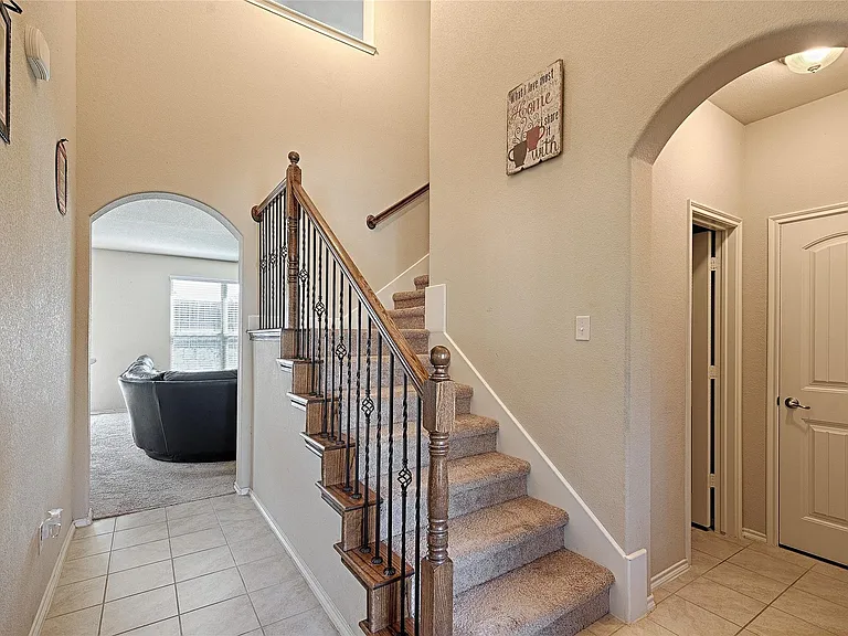 3522 Van Zandt Rd — Photo 4