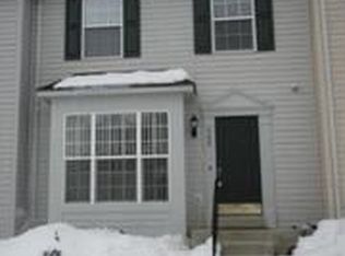 902 Vauxhall Rd, Landover, MD 20785