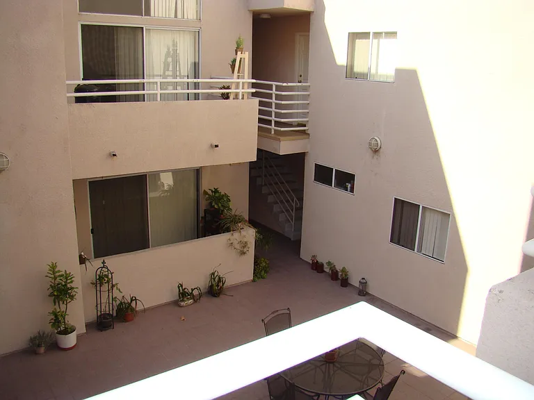 4631 Kester Ave #207 — Photo 23