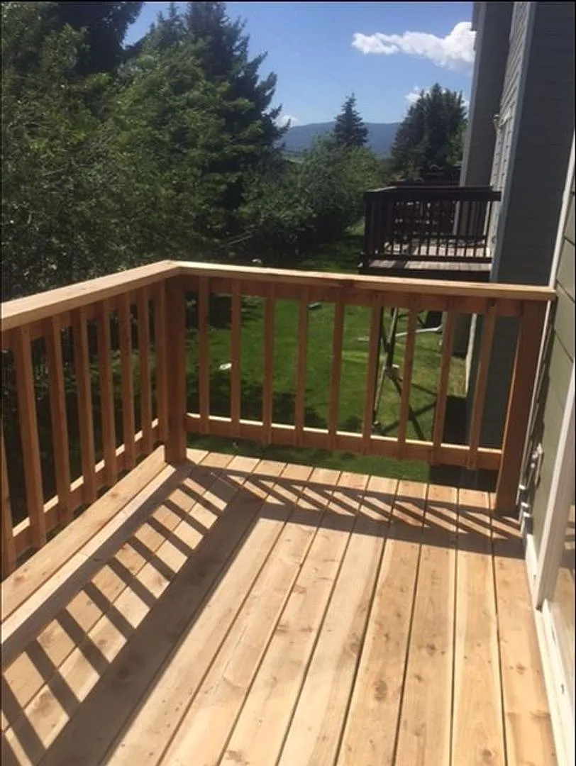 Spacious 4-Bed Condo Walk to MSU! — Photo 3