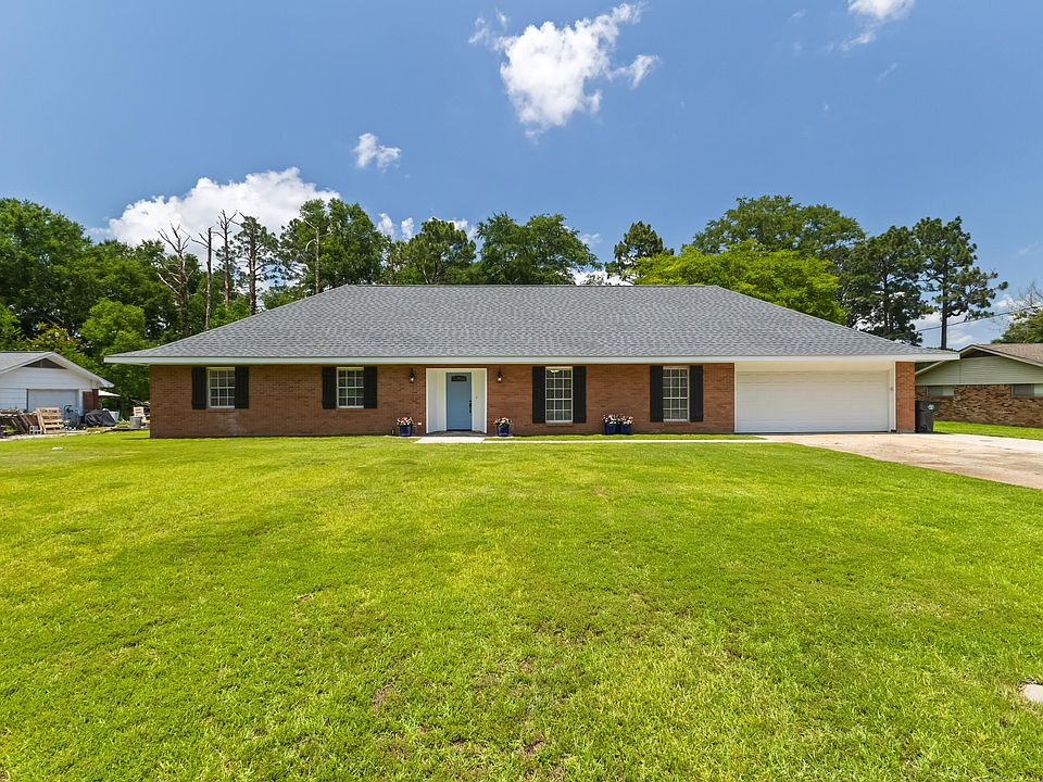 1st image of 108 Tanglewood Dr