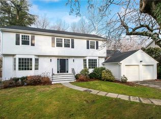 27 Black Birch Ln #A, Scarsdale, NY 10583