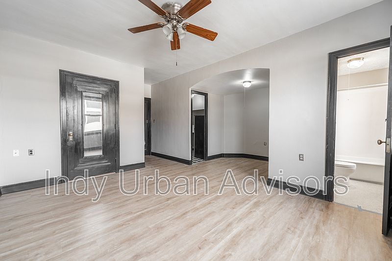 1st image of 37 W Saint Clair St APT 206