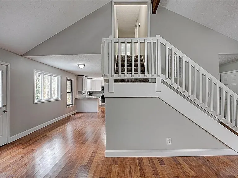 168 Lake Forest Dr — Photo 14