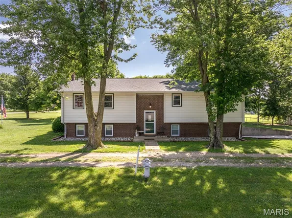 110 Thurman Dr, Eolia, MO 63344