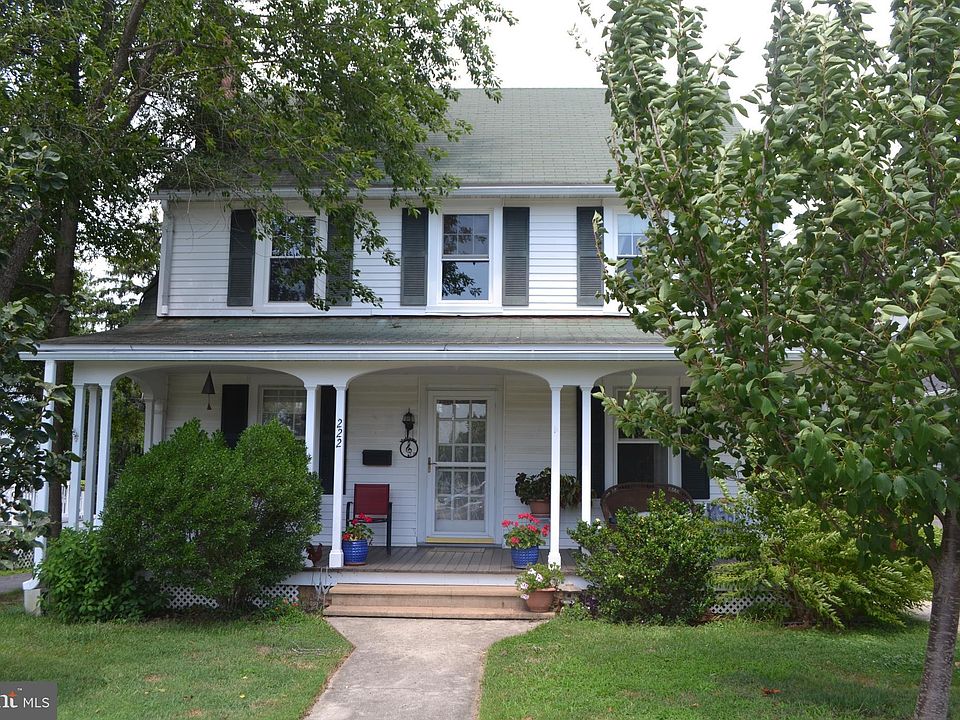 1st image of 222 Belvedere Ave