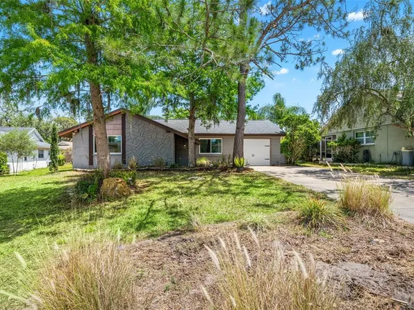 8804 Lincolnshire Dr, Hudson, FL 34667