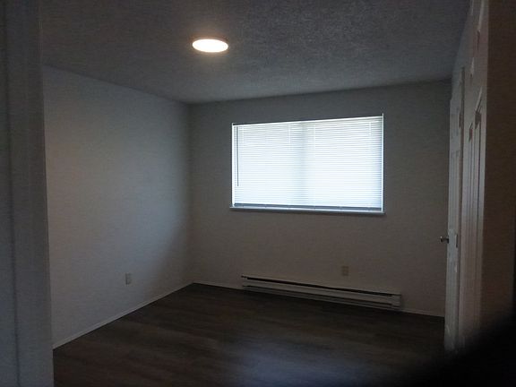 4th image of 2502 I St NE #D