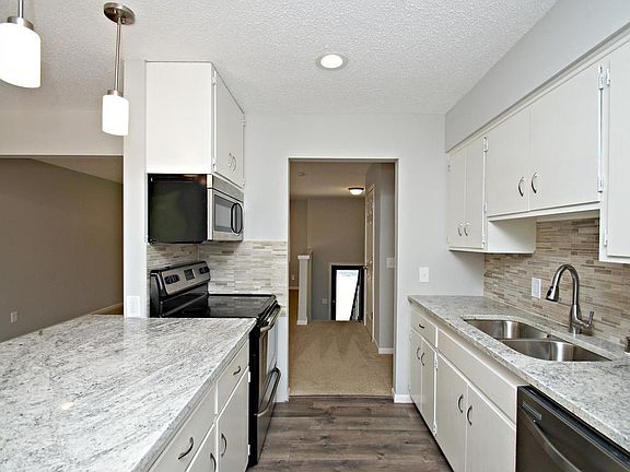 3rd image of 5009 Georgia Ln