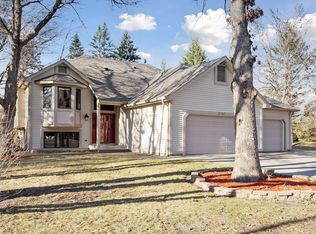 5605 Royal Oaks Dr, Shoreview, MN 55126