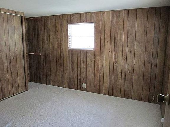 5th image of 57 Rose Dr