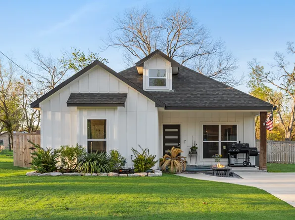 600 Picket St, Commerce, TX 75428