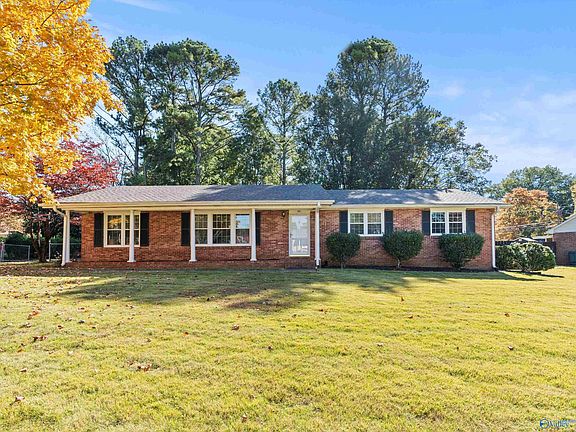2nd image of 325 Spring Valley Ct SW
