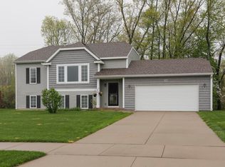 1382 Darlington Trl, Kalamazoo, MI 49009