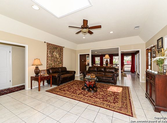 5th image of 1103 Jack Pine Dr