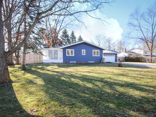 414 Cricket Ln, Michigan City, IN 46360