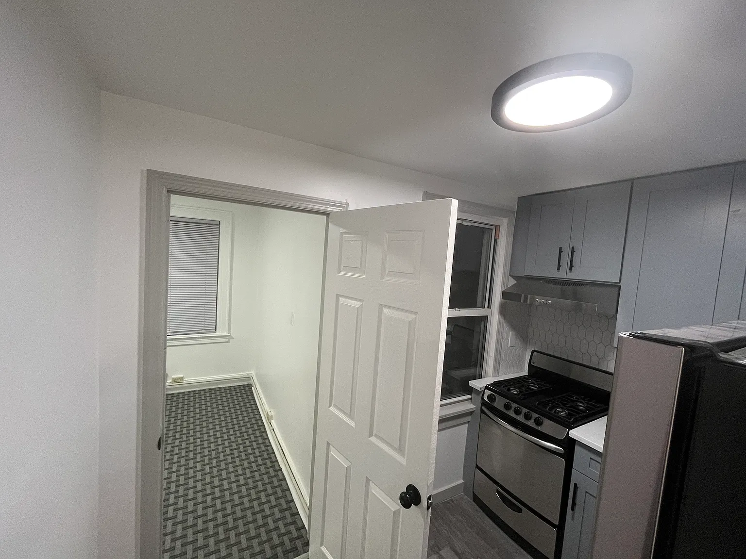 1 bed, $2,100 — Photo 4