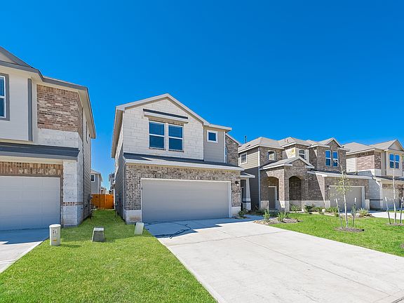 3rd image of 7939 Cypress Country Dr