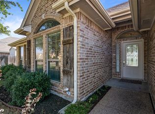 412 Nottingham Ct, Saginaw, TX 76179