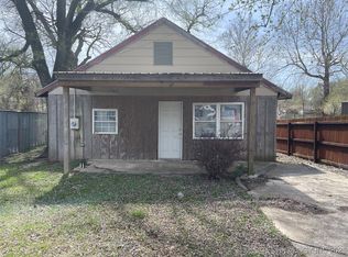 212 W Magnolia St, Coweta, OK 74429
