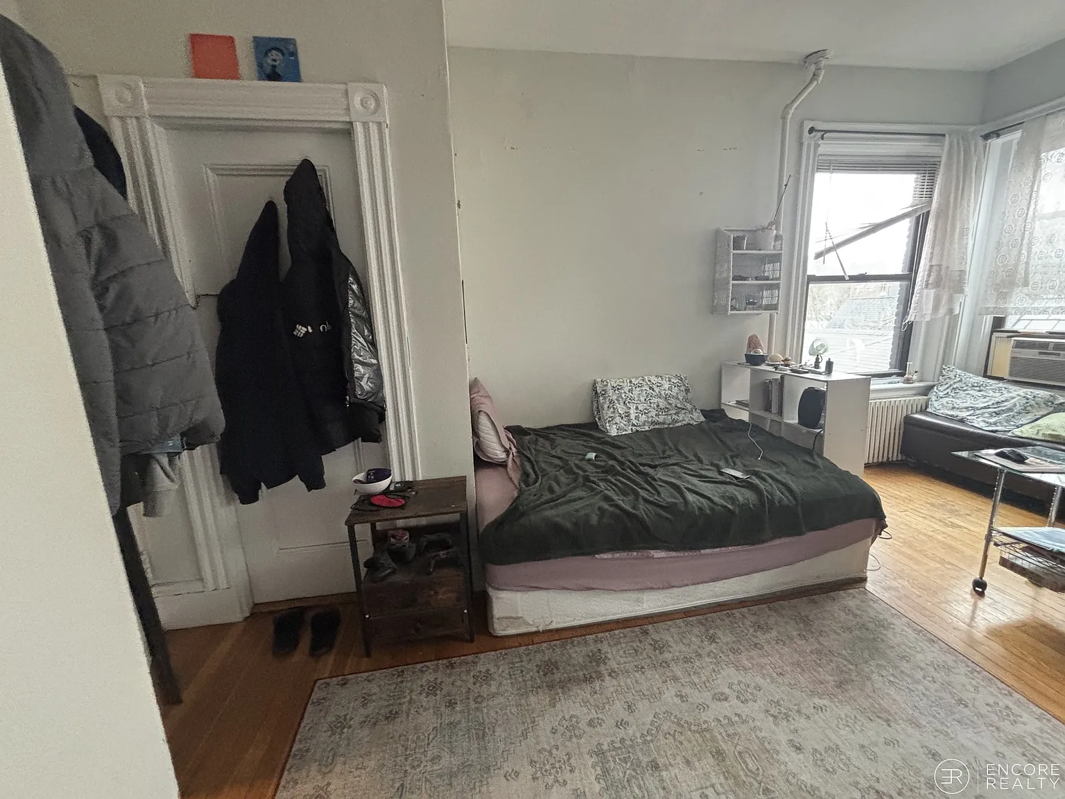 Studio, 350 sqft, $2,200 — Photo 1
