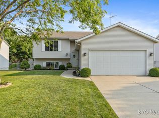 2957 Burritt St NW, Grand Rapids, MI 49504