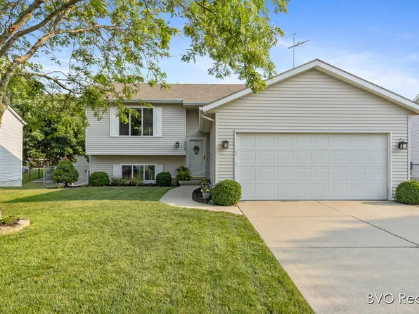 2957 Burritt St NW, Grand Rapids, MI 49504