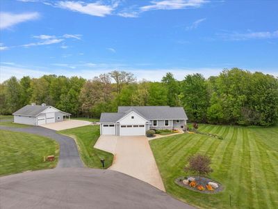 89 Summerwyn Dr SE, Caledonia, MI, 49316